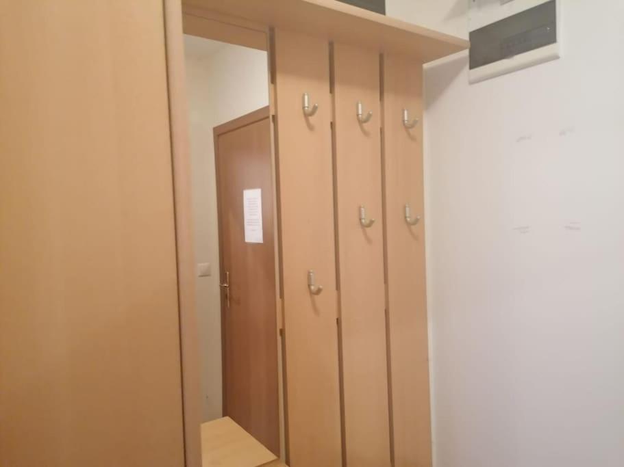 Spacious Fully Furnished Studio In Kavarna Apart Hotel 외부 사진