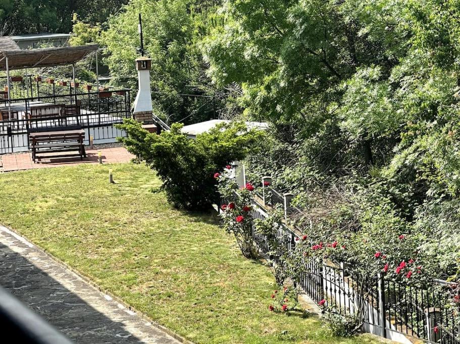 Spacious Fully Furnished Studio In Kavarna Apart Hotel 외부 사진